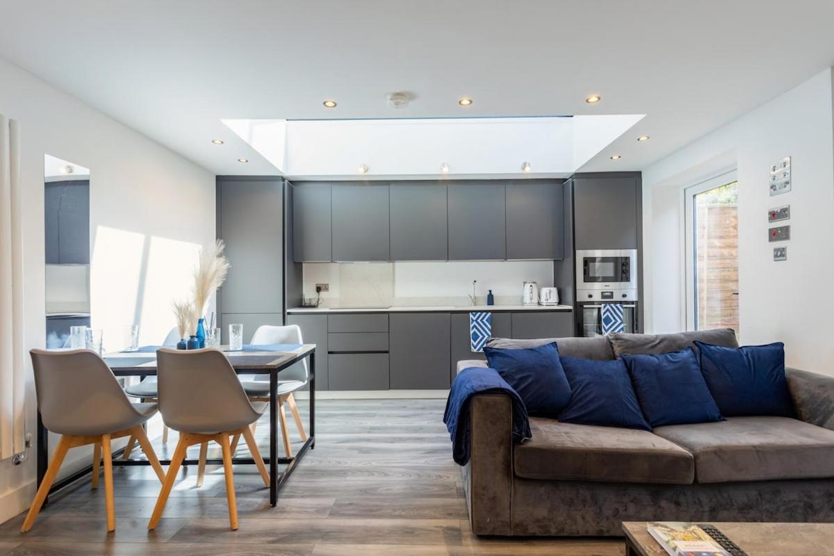 런던 Stylish 2-Bed Flat In The Heart Of West Hampstead 아파트 외부 사진